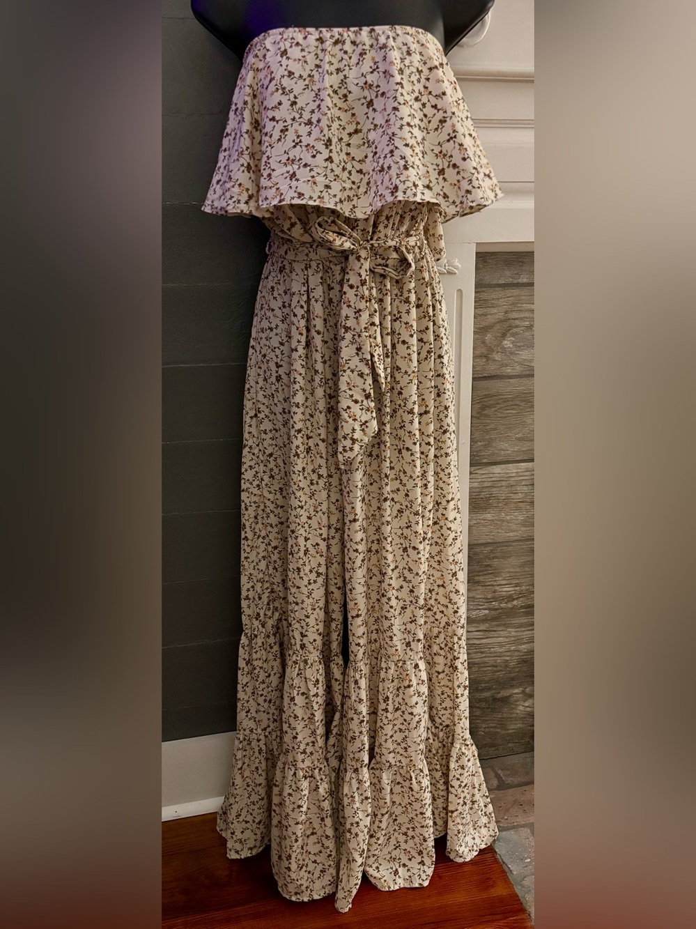 NWT! Umgee Always Thankful Floral Strapless Romper